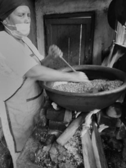 Hand Roasting Kopi Luwak Coffee